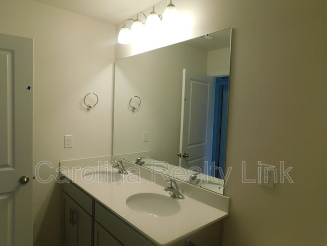 Building Photo - 3059 Green Apple Dr