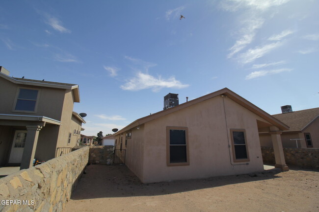 Building Photo - 14009 Robert Ituarte Dr