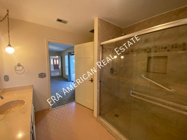 Building Photo - 925 Holbrook Cir