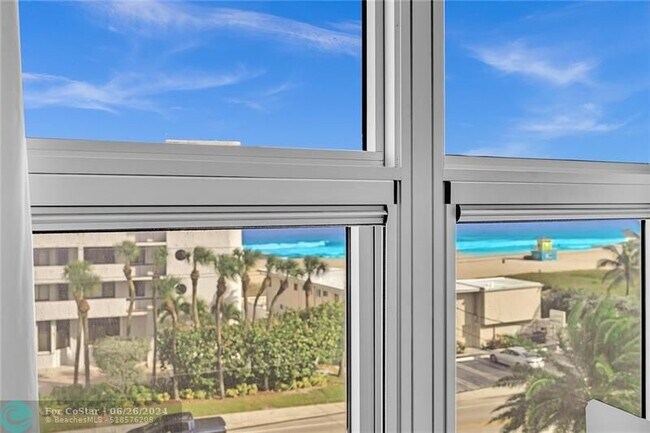 Building Photo - 525 N Ocean Blvd