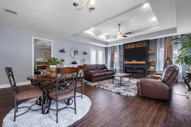 Building Photo - 4354 Bottle Brush Ln