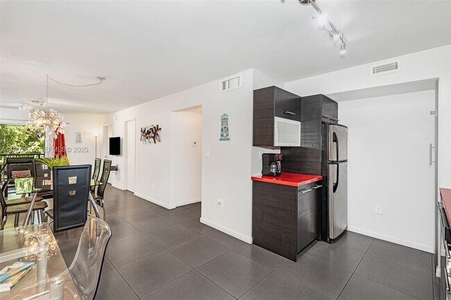 Building Photo - 201 178th Dr