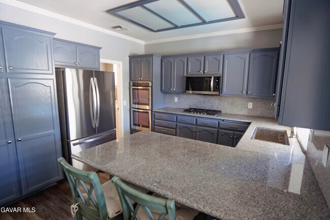 Building Photo - 43632 Colony Dr