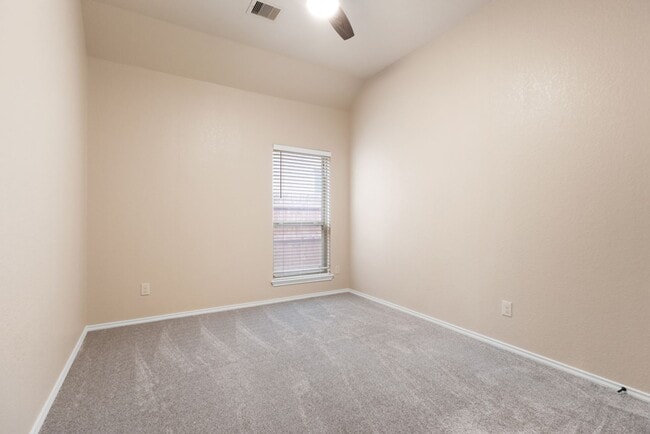 Building Photo - 8710 White Crown