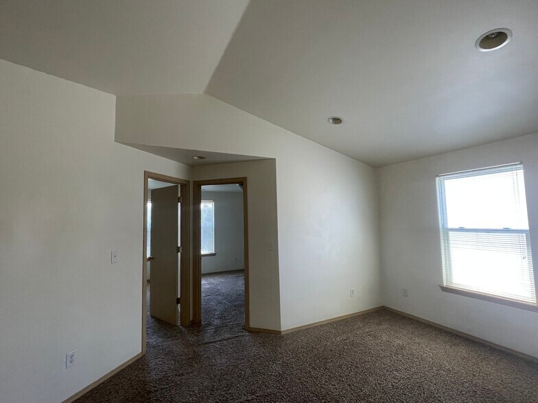 Building Photo - 3008 Arbor Street