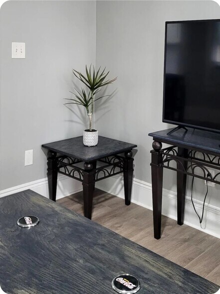 Building Photo - 9 Reeves St