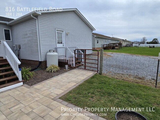 Building Photo - 3BR 2BA Single Family Home, Ft Defiance