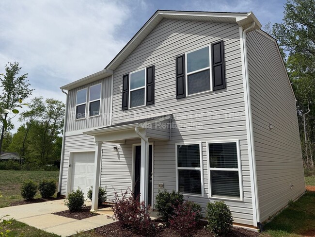 Building Photo - 3801 Miller Dr