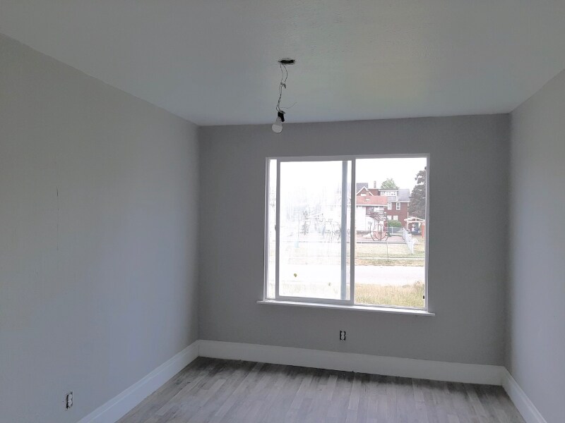 Building Photo - 509 W High St