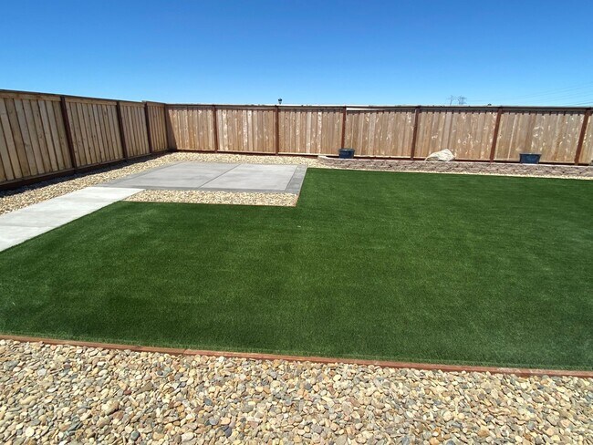 Building Photo - Available NOW - Beautiful and NEW 4 bed / 2 Bath