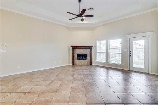 Building Photo - 5834 Aava Dr