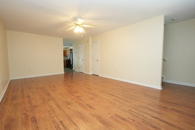 Building Photo - Charming 2-bedroom, 2.5-bath home