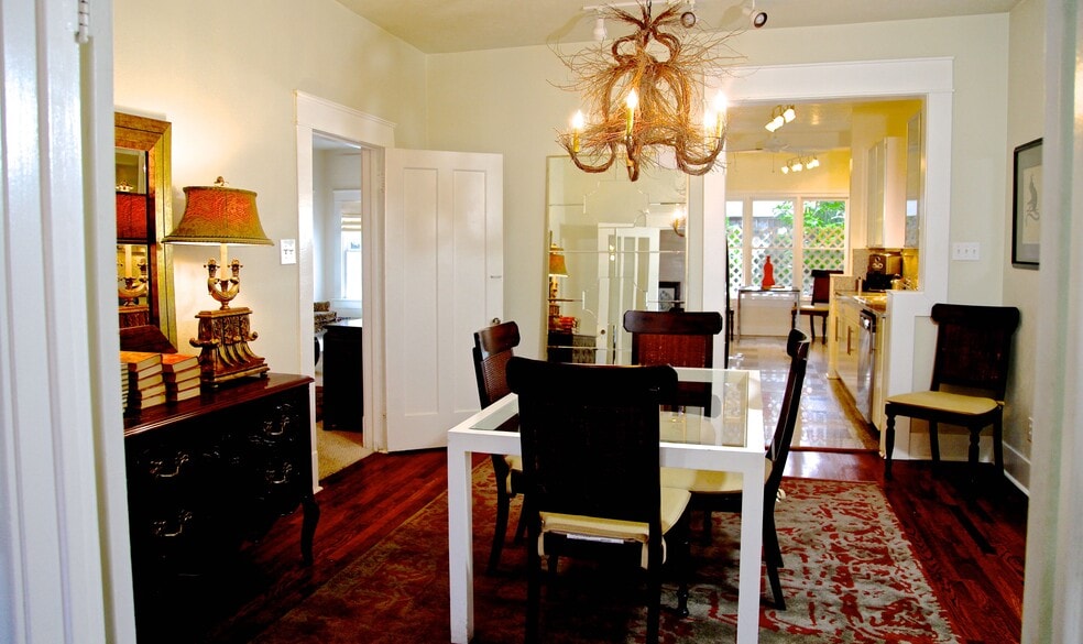 Dining Room - 2508 Van Buren St