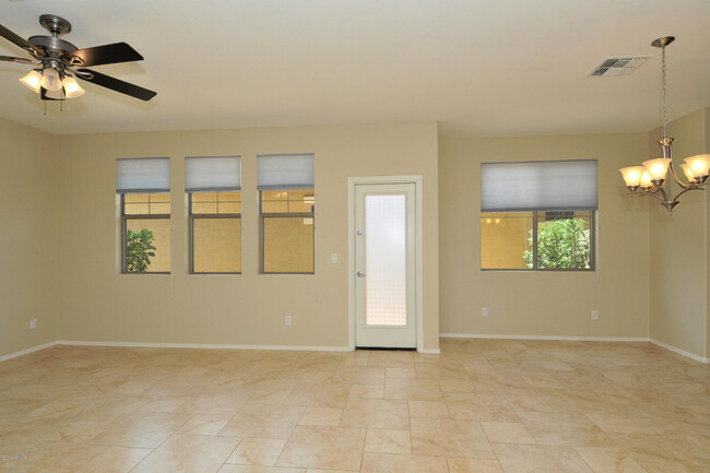 Building Photo - 4351 E Selena Dr