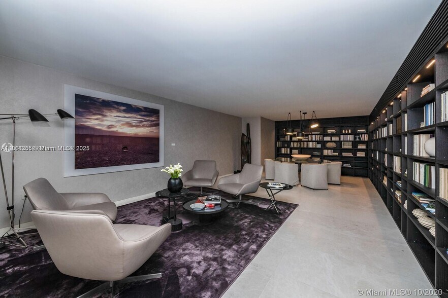 Building Photo - 480 NE 31st