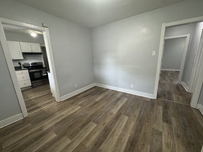Building Photo - "Charming 3-Bed Home in Springfield with Spacious 1245 Sq Ft Layout!"