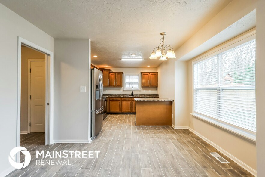 Building Photo - 5011 Cronin Dr