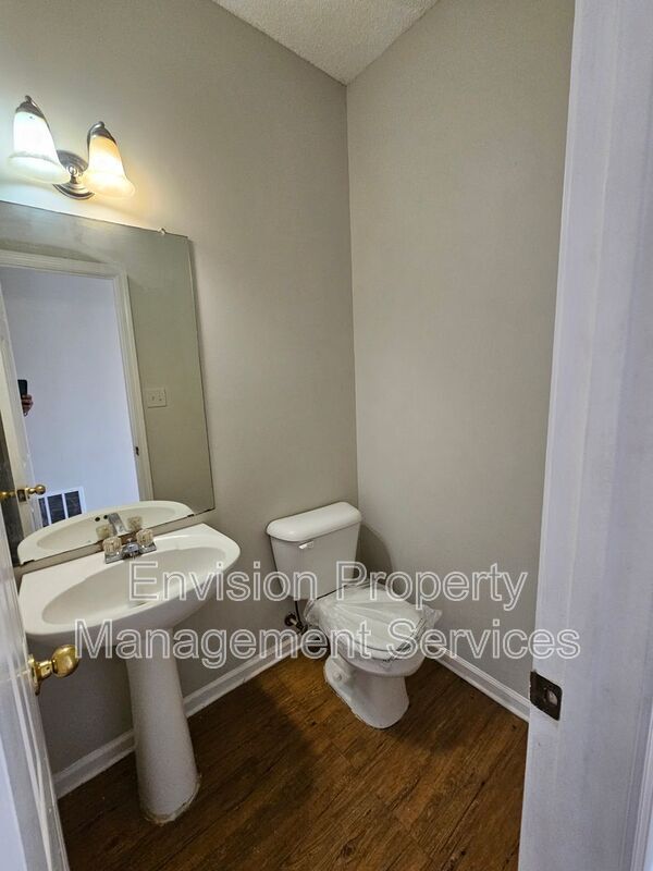 Building Photo - 3275 Oakley Pl