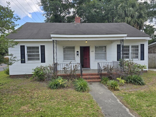 Building Photo - 329 E 63rd St