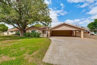 Building Photo - 6209 Glenhaven Dr