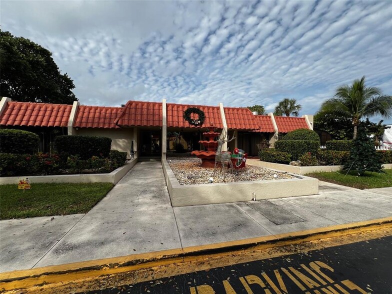 Building Photo - 777 S Federal Hwy