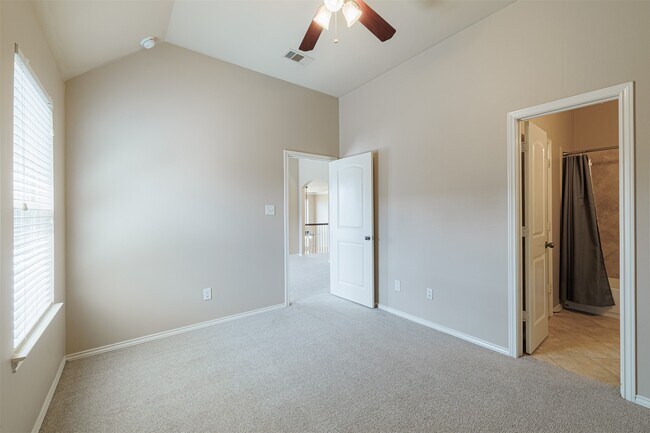 Building Photo - 2614 Misty Laurel Ct