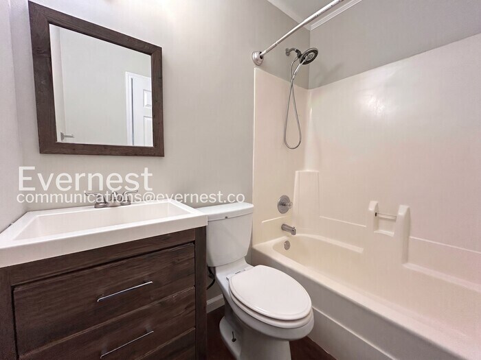 Building Photo - 532 Granite Ridge Pl