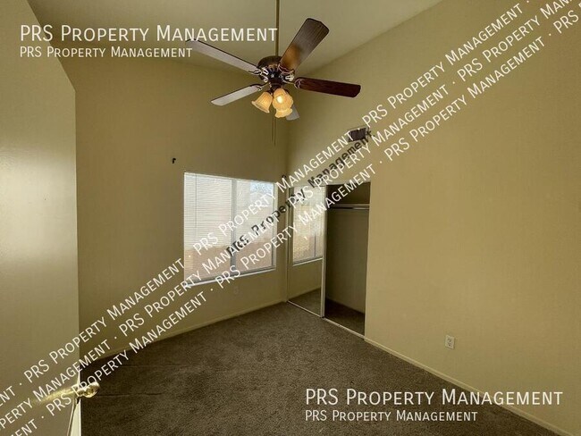 Building Photo - 837 E Glenmere Dr