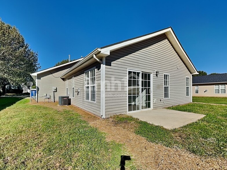 Building Photo - 133 Tudor Downs Rd