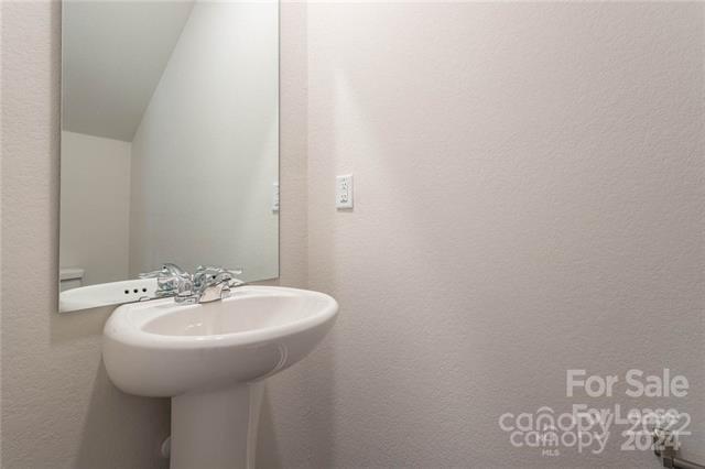 Building Photo - 9112 Creedmore Hills Dr