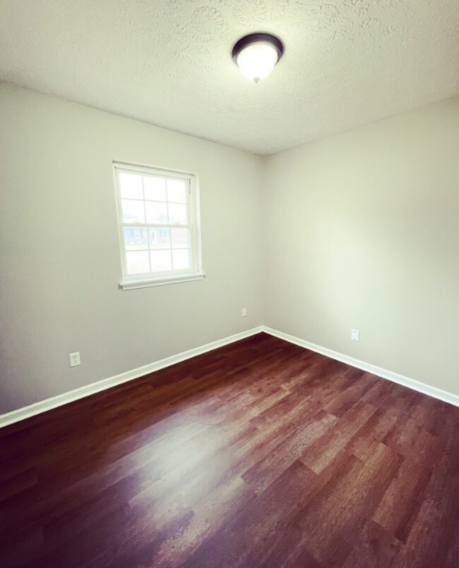 Building Photo - 9400 Moonridge Pl