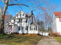 Building Photo - 3 Bed - 1 Bath Colonial is available for Rent!