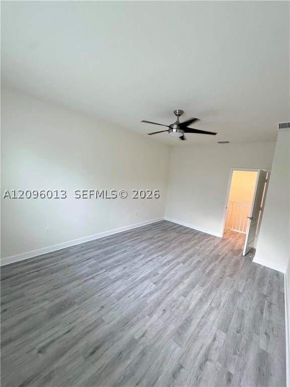 Building Photo - 10055 W Villa Cir