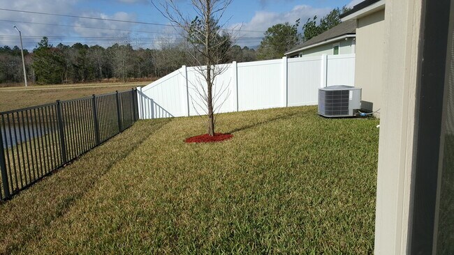 Building Photo - 3971 White Pelican Way