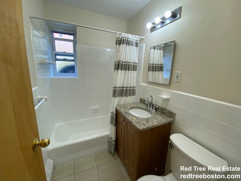 Building Photo - 59 Parkman St