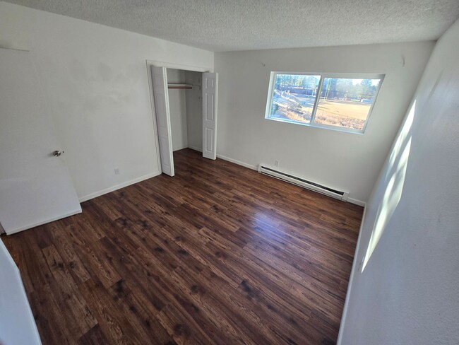 Building Photo - 2 Bed, 1 Bath Townhouse next to NAU!! Stud...