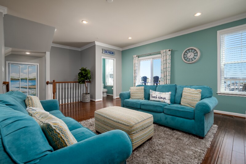 Building Photo - 9905 Seaside Ln