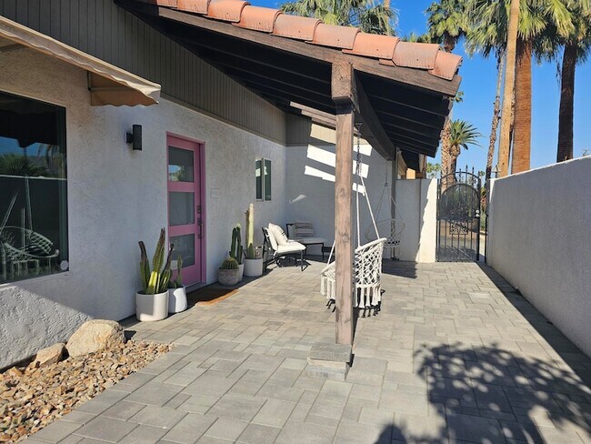 Building Photo - 73280 San Nicholas Ave