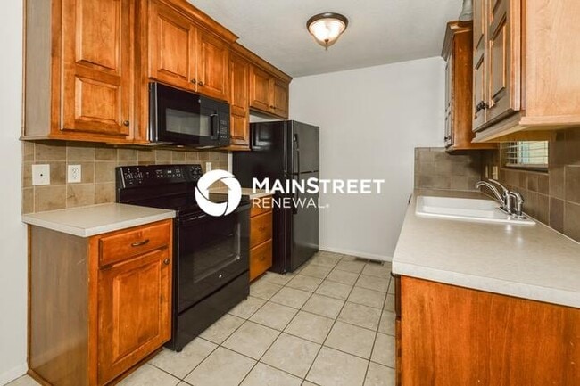 Building Photo - 3 Bedroom Pet-Friendly Home in INDEPENDENC...