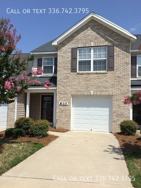 Building Photo - 610 Thistle Dr