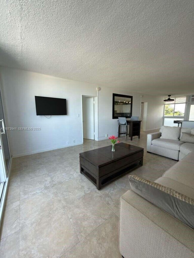 Building Photo - 1200 N Fort Lauderdale Beach Blvd