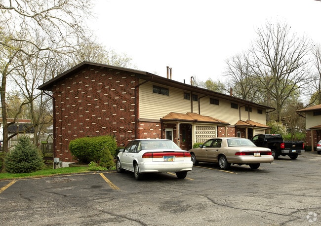 Primary Photo - 37235 Detroit Rd