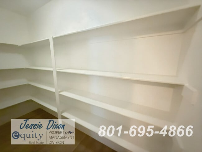 Building Photo - 1369 Carriage Chase Dr