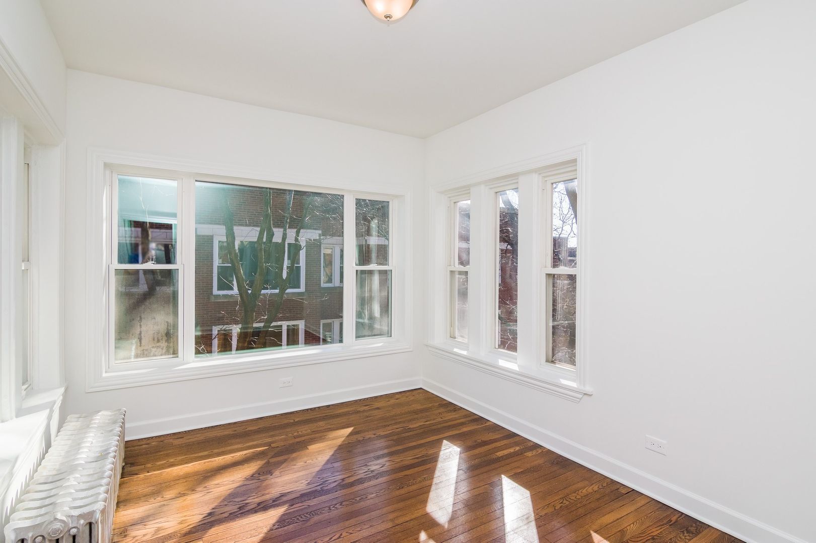 Interior Photo - Lakewood