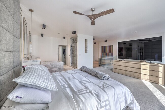 Building Photo - 952 Coatbridge St