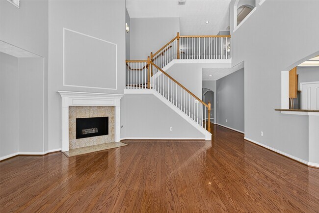 Building Photo - 8519 Babbling Brook Ct