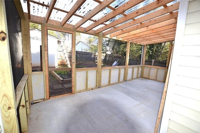 Building Photo - 2085 Sand Wedge Cir