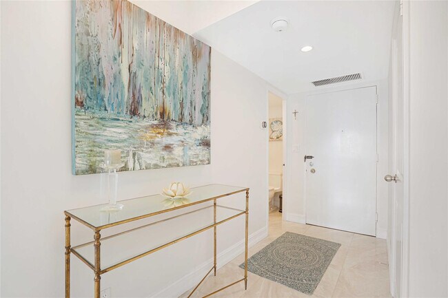 Building Photo - 3430 Galt Ocean Dr