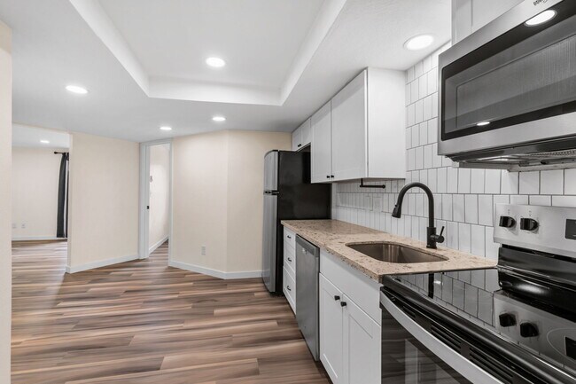 Building Photo - 12500 SE 110th Ct