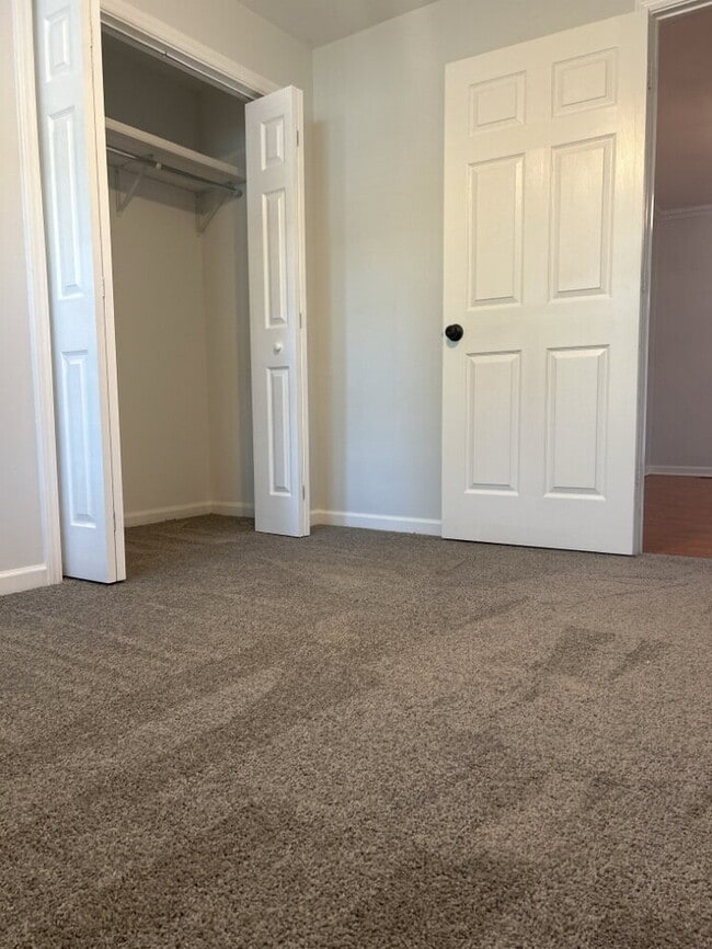 Building Photo - "Charming 3-Bedroom Retreat with 2 Full Baths in Piedmont – Cozy Comfort Awaits!"